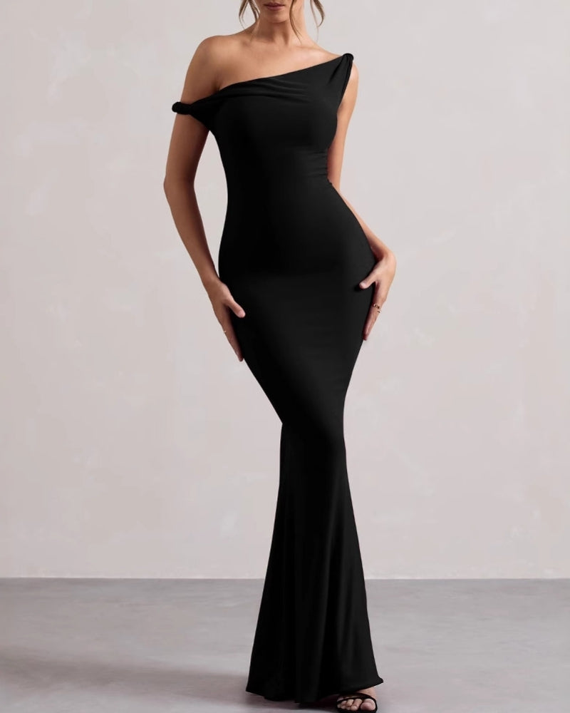 Pearlava | One-Shoulder Bodycon Maxi Dress