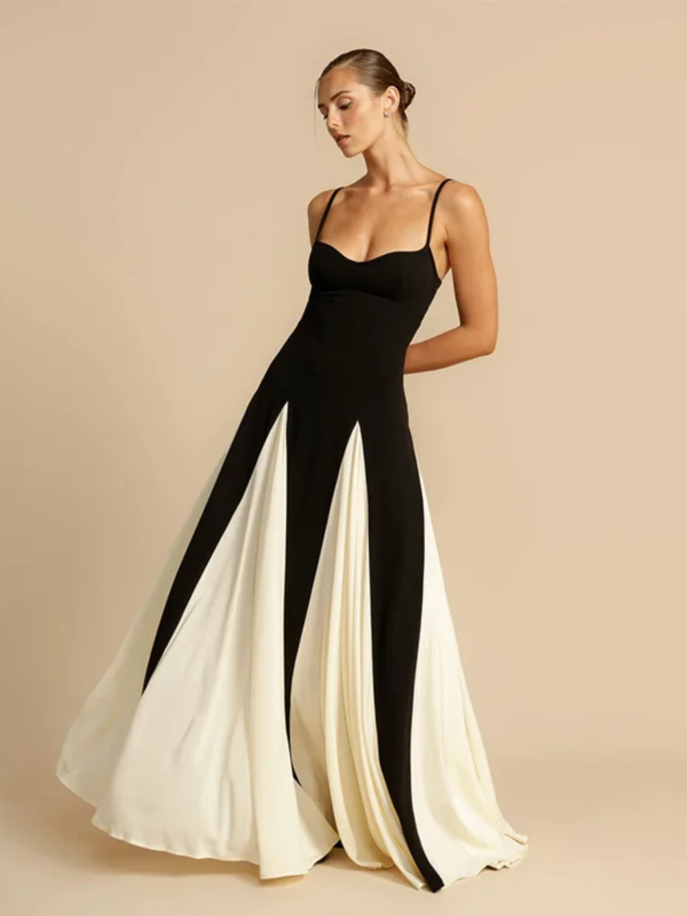 Pearlava | Angélique Flared Maxi Dress