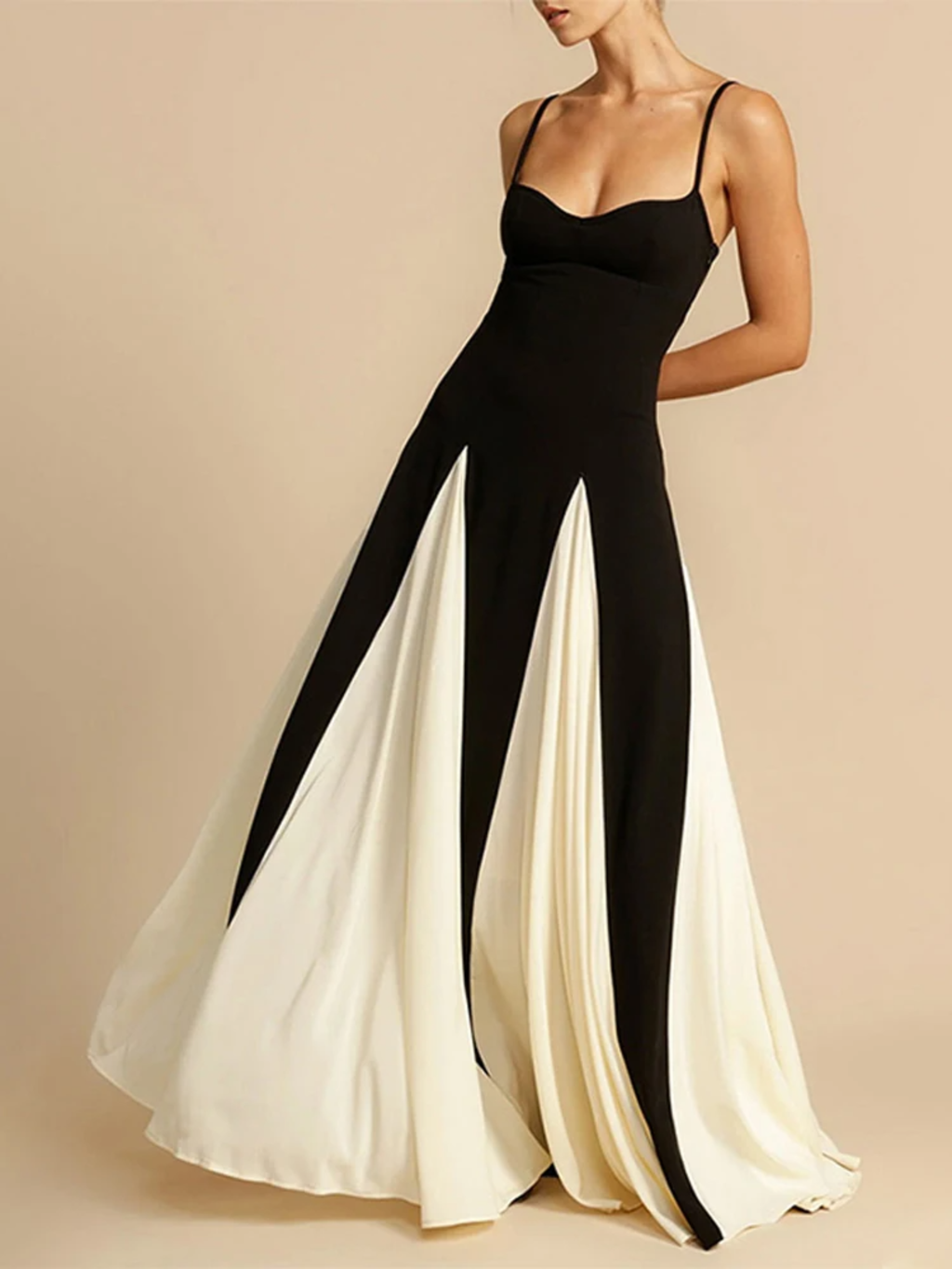 Pearlava | Angélique Flared Maxi Dress