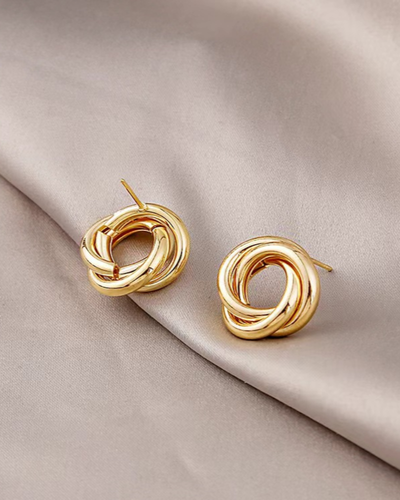 Pearlava | Aurelia Knot Studs